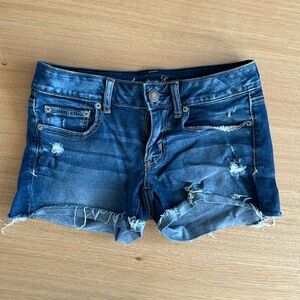 EUC AE super stretch denim shorts